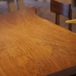 山桜　水墨画のような杢目