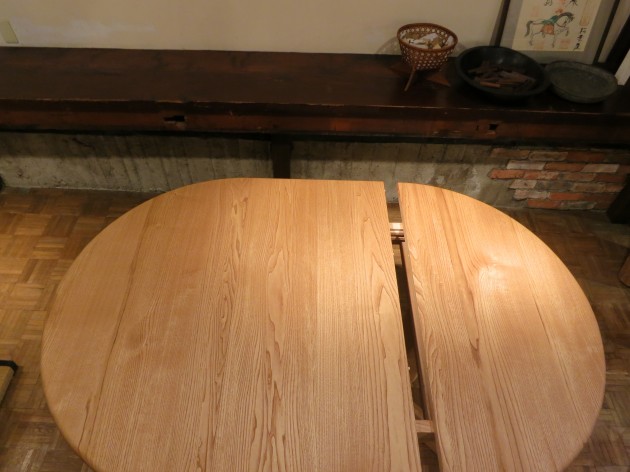 伸張式（エクステンション）テーブル
